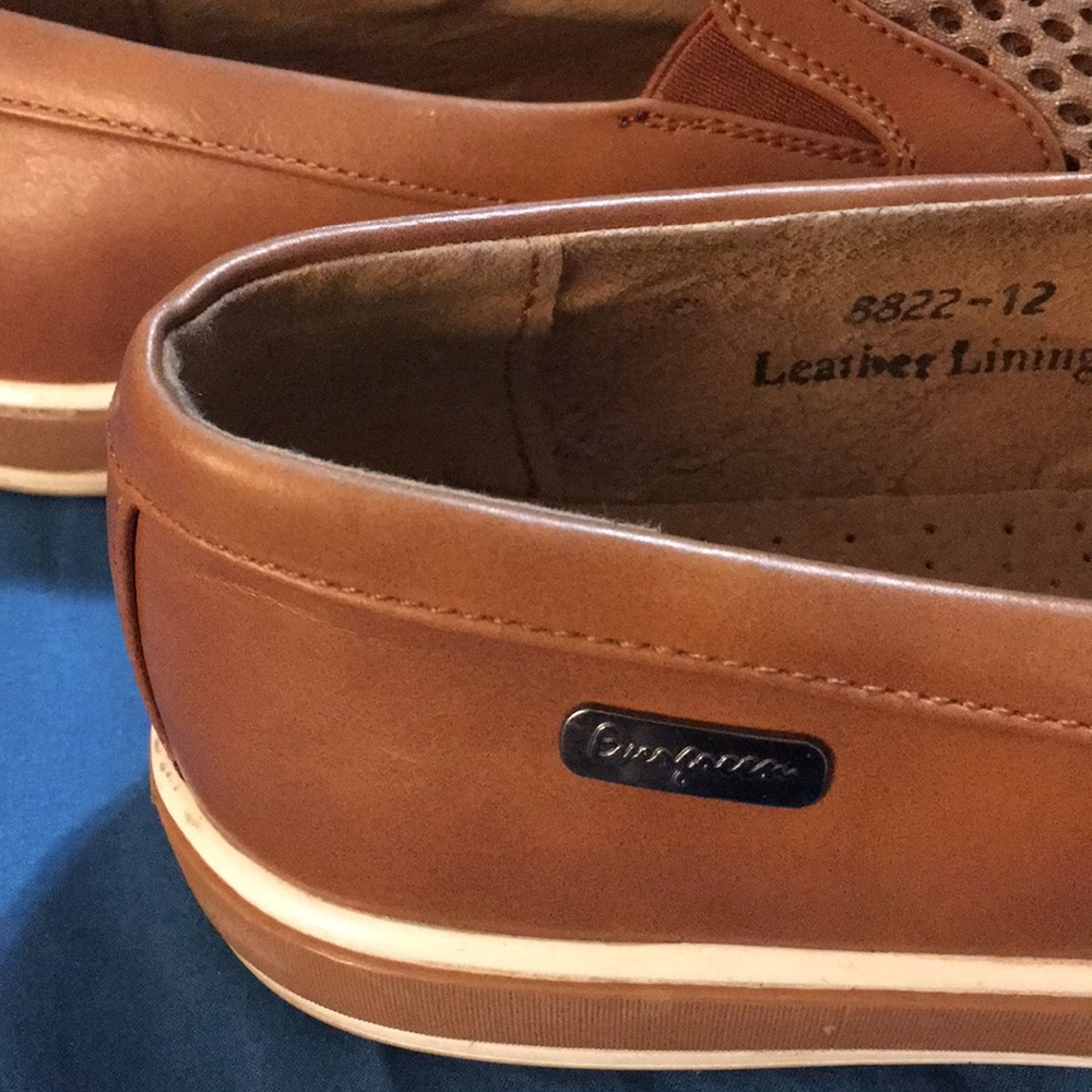 Shoes - Picture 2 of 4